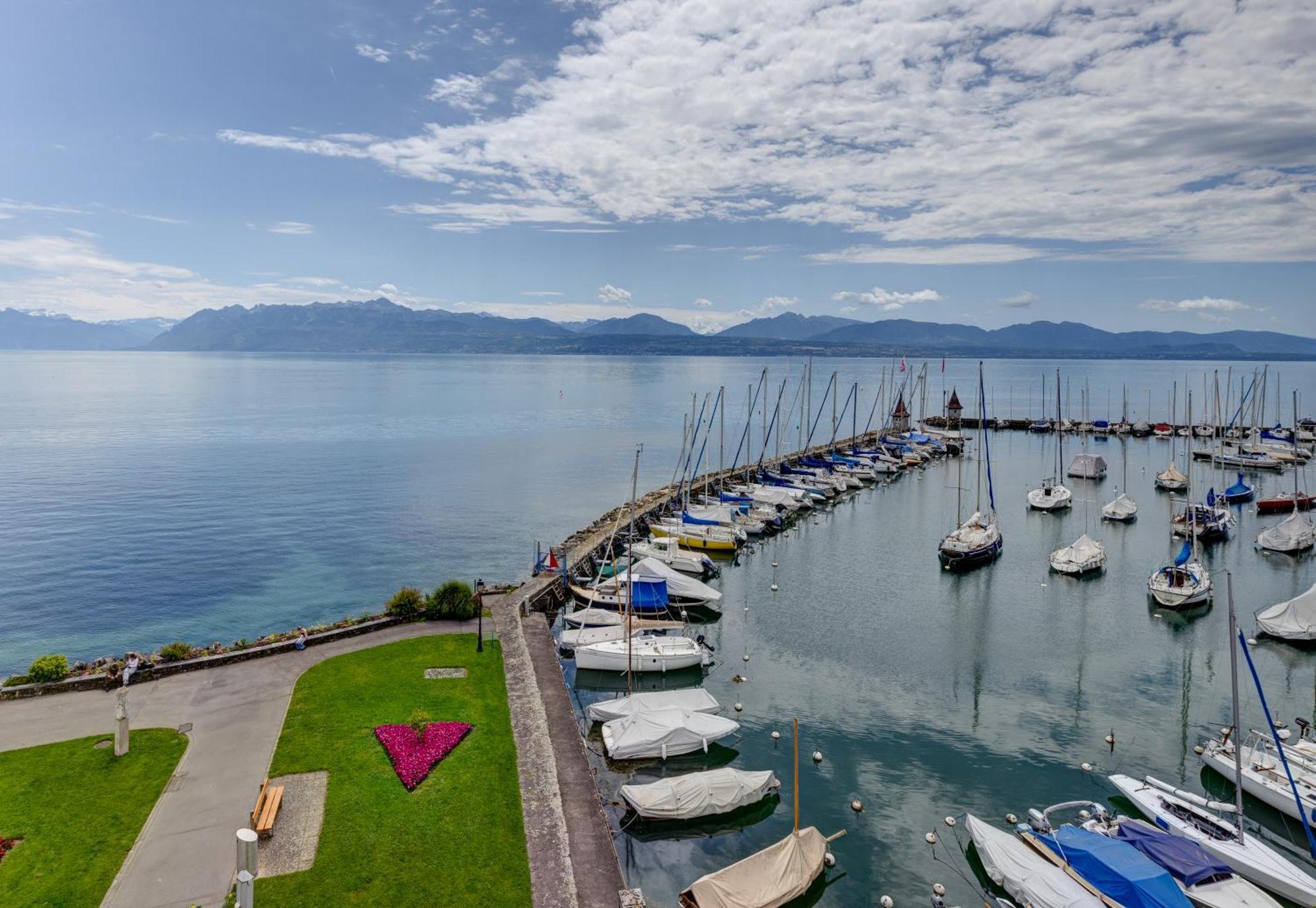 Romantik Hotel Mont Blanc Au Lac Morges Esterno foto